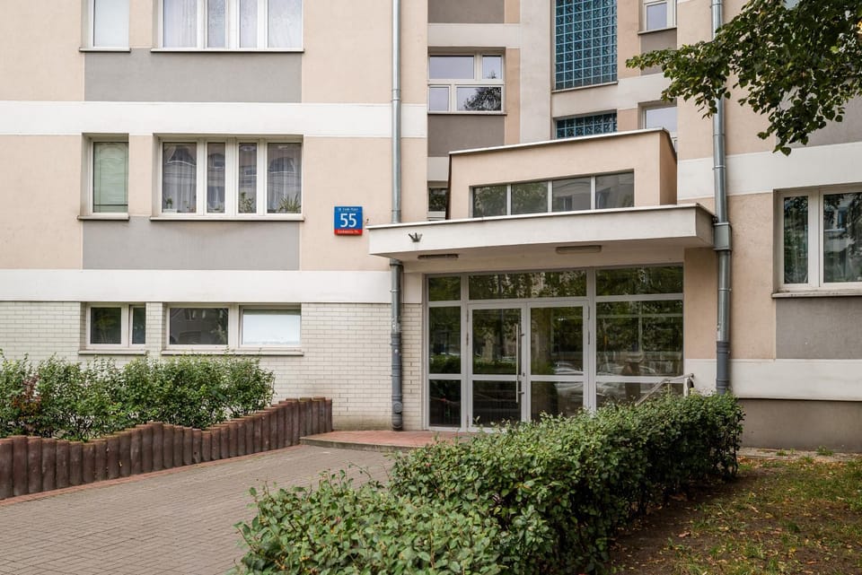 Property building, Facade/entrance