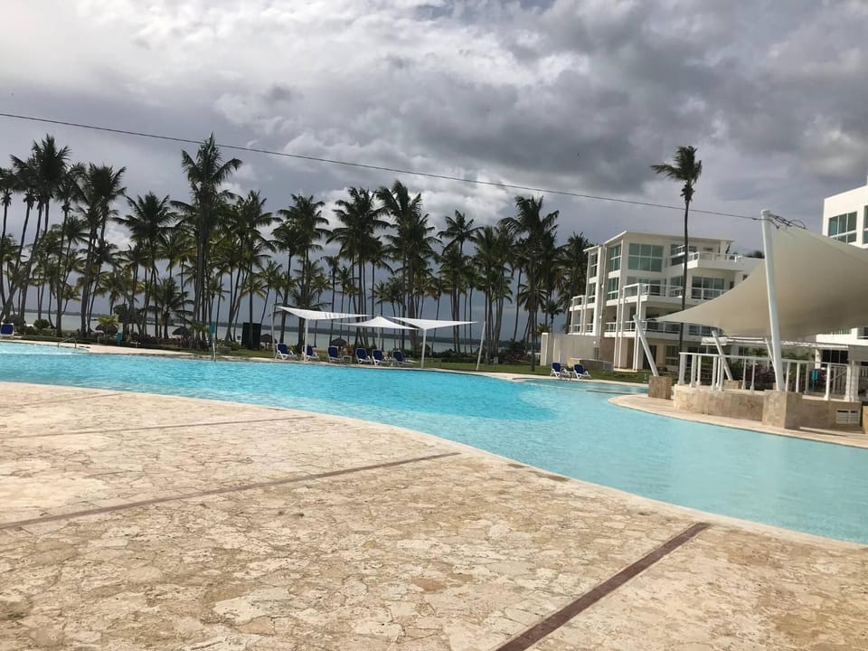 Summer, Swimming pool
