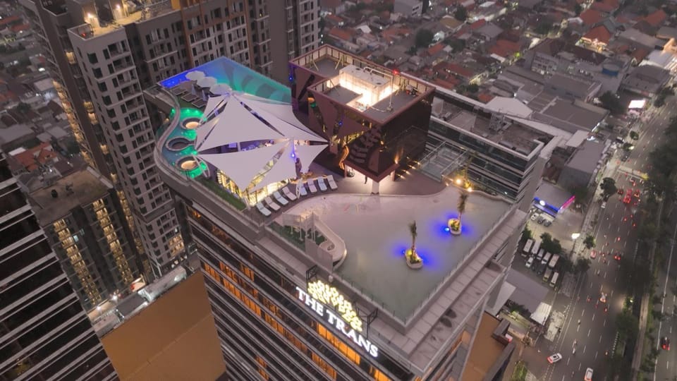 Property building, Bird's eye view, Evening entertainment, City view, Area and facilities, Swimming pool
