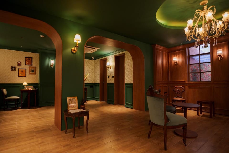 Lounge or bar, Seating area