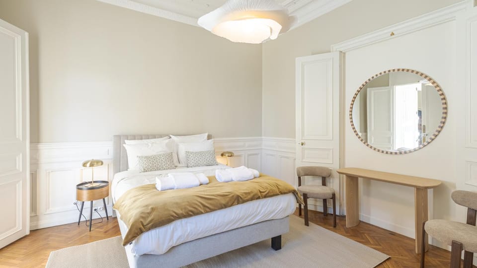 Bed, Bedroom