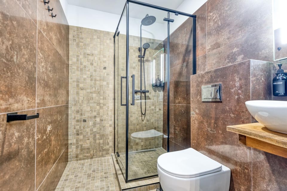 Shower, Bathroom