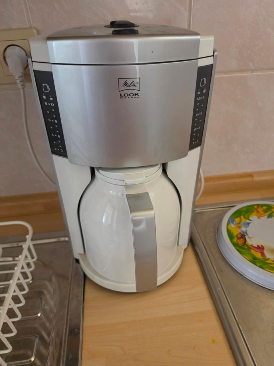 Coffee/tea facilities, kitchen