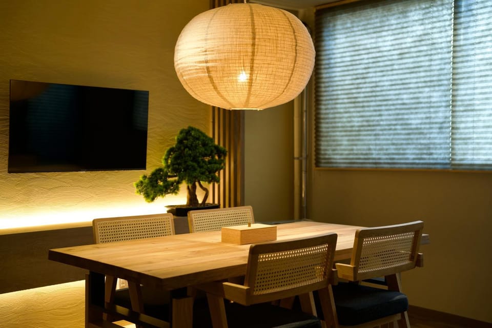 TV and multimedia, Dining area