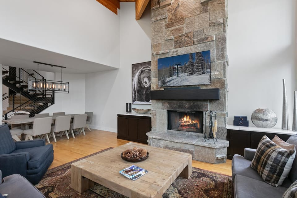 Twin Pines at Deer Valley Resort - Three Bedroom Condo with Hot Tub #5 Apartment in Deer Valley