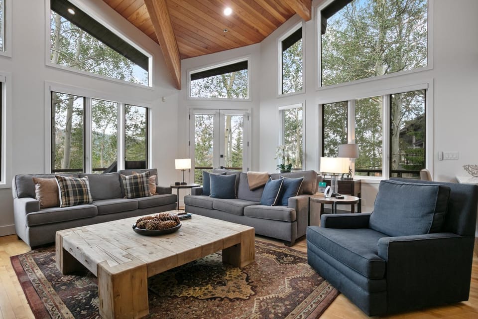 Twin Pines at Deer Valley Resort - Three Bedroom Condo with Hot Tub #5 Apartment in Deer Valley