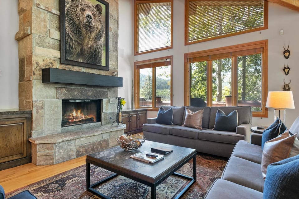 Twin Pines at Deer Valley Resort - Three Bedroom Condo with Hot Tub #5 Apartment in Deer Valley