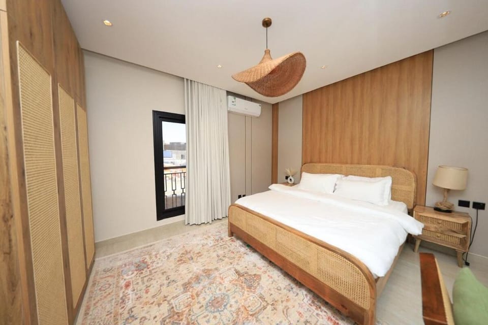 Elegant 1BR Prime Spot Self-Entry 17 Apartment in Riyadh
