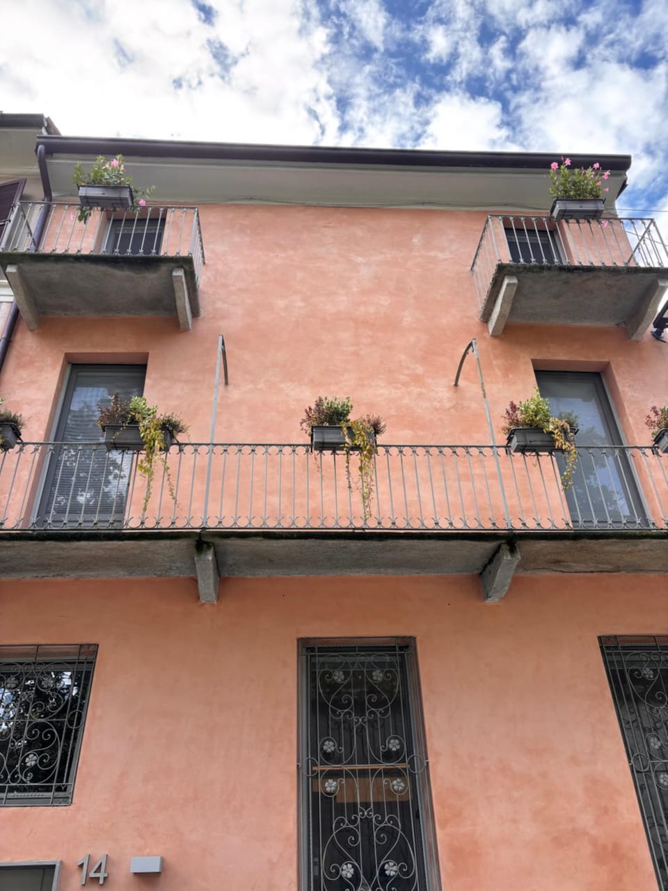 Property building, Balcony/Terrace