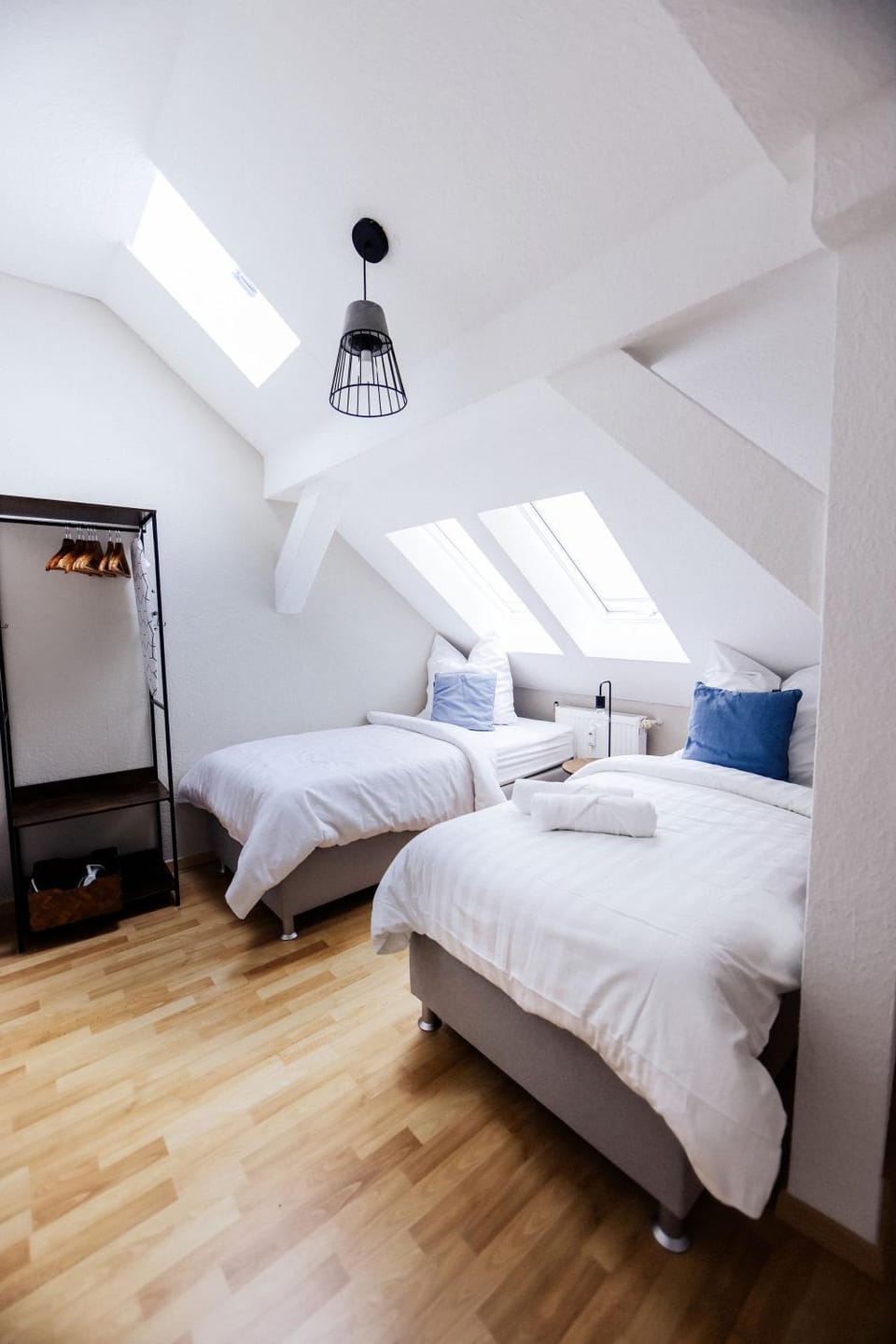 Bed, Photo of the whole room, Bedroom, towels