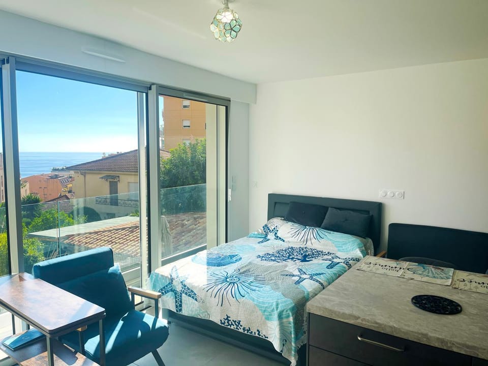 View (from property/room), Living room, Seating area