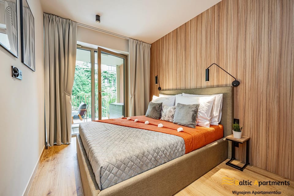 Bed, View (from property/room), Balcony/Terrace, Photo of the whole room, Bedroom