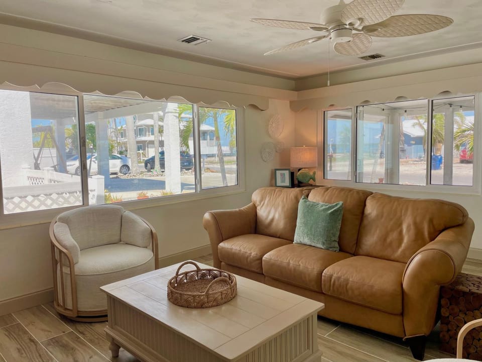 Starfish Bayside Apartment in Bradenton Beach