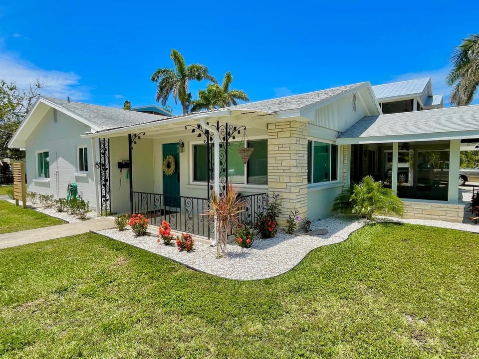 Starfish Bayside Apartment in Bradenton Beach
