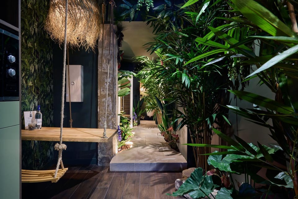 Natural landscape, Sauna, View (from property/room), Spa and wellness centre/facilities, Dining area, Meals