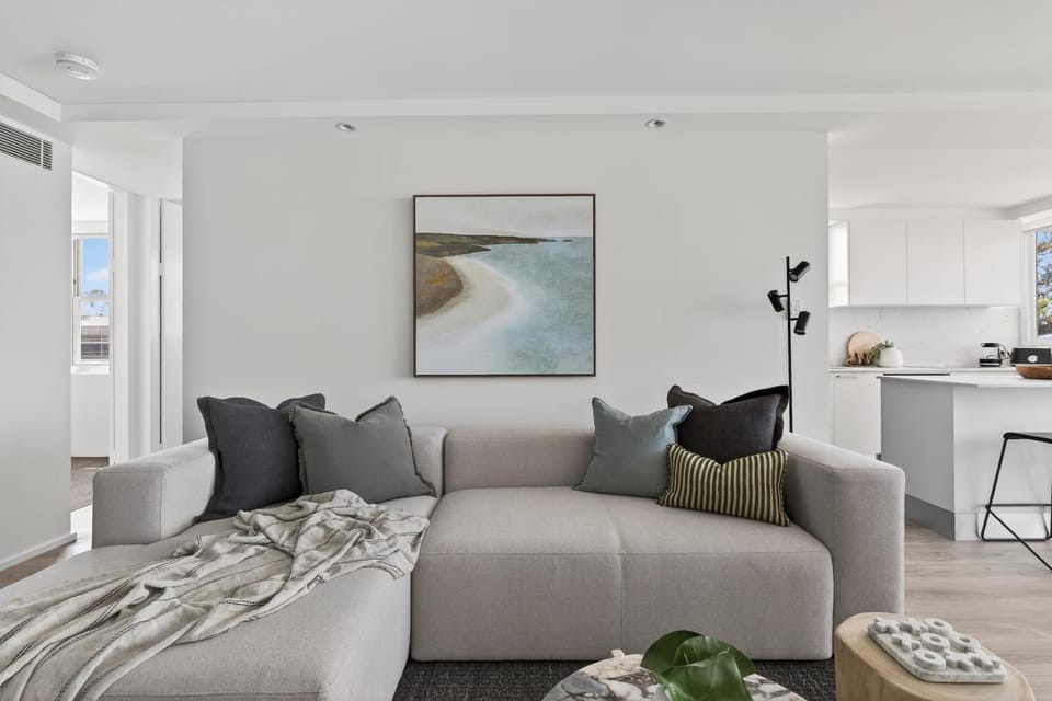 TV and multimedia, Living room, Evening entertainment, Entertainment, internet
