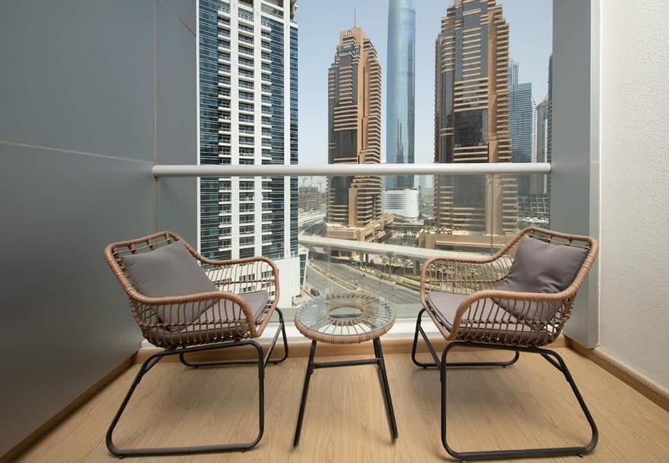 Stunning 1 Bed in Skyview JBR Apartment in Dubai