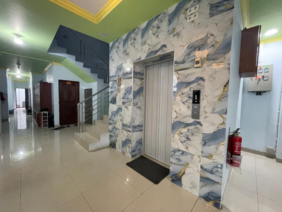 elevator