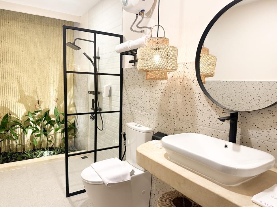 Toilet, Garden, Bath, towels