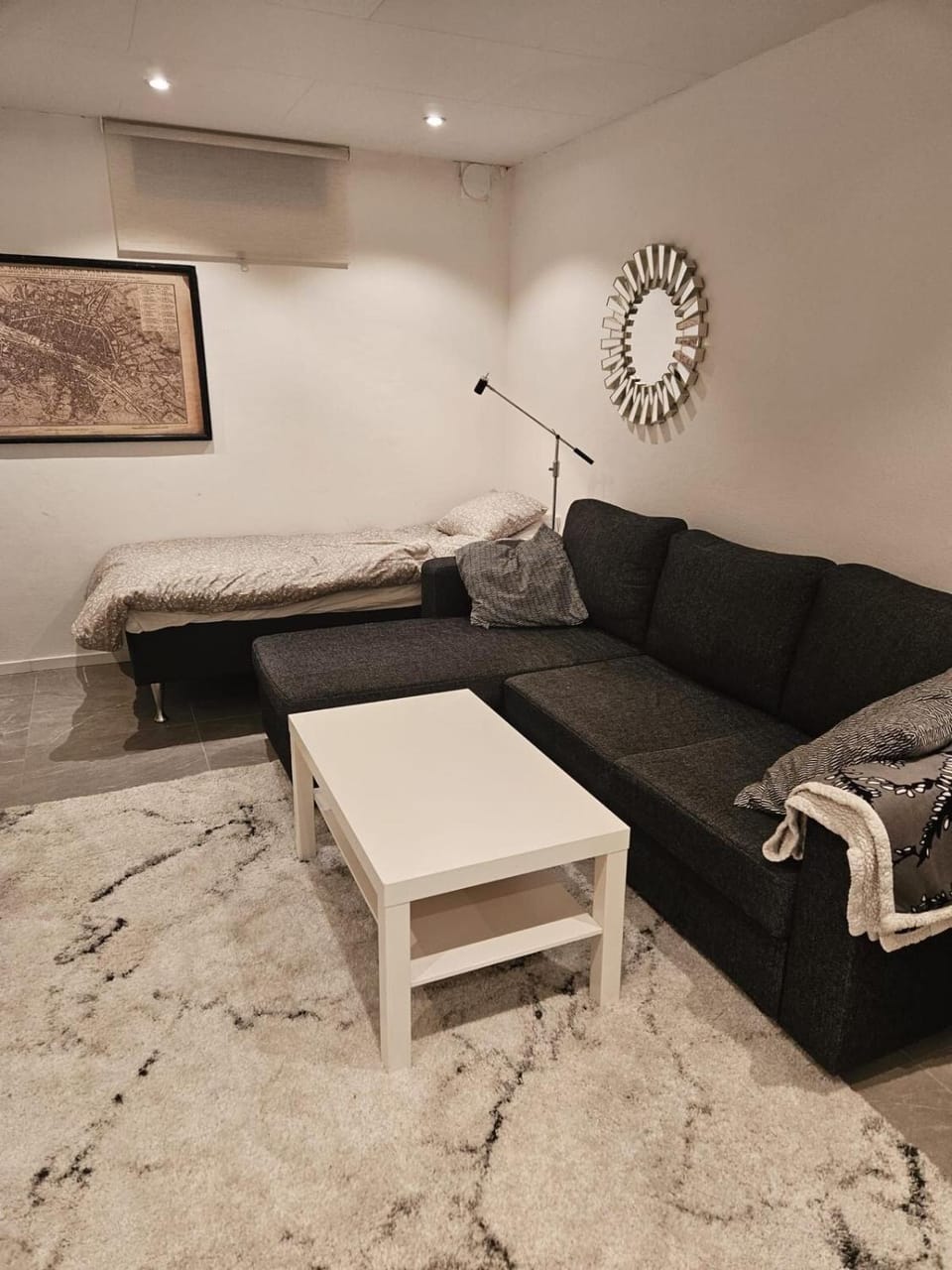 Bed, Living room, Bedroom