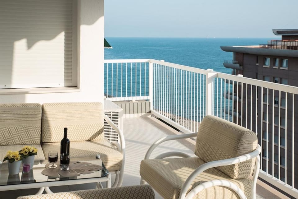 Day, Balcony/Terrace, Living room, Sea view