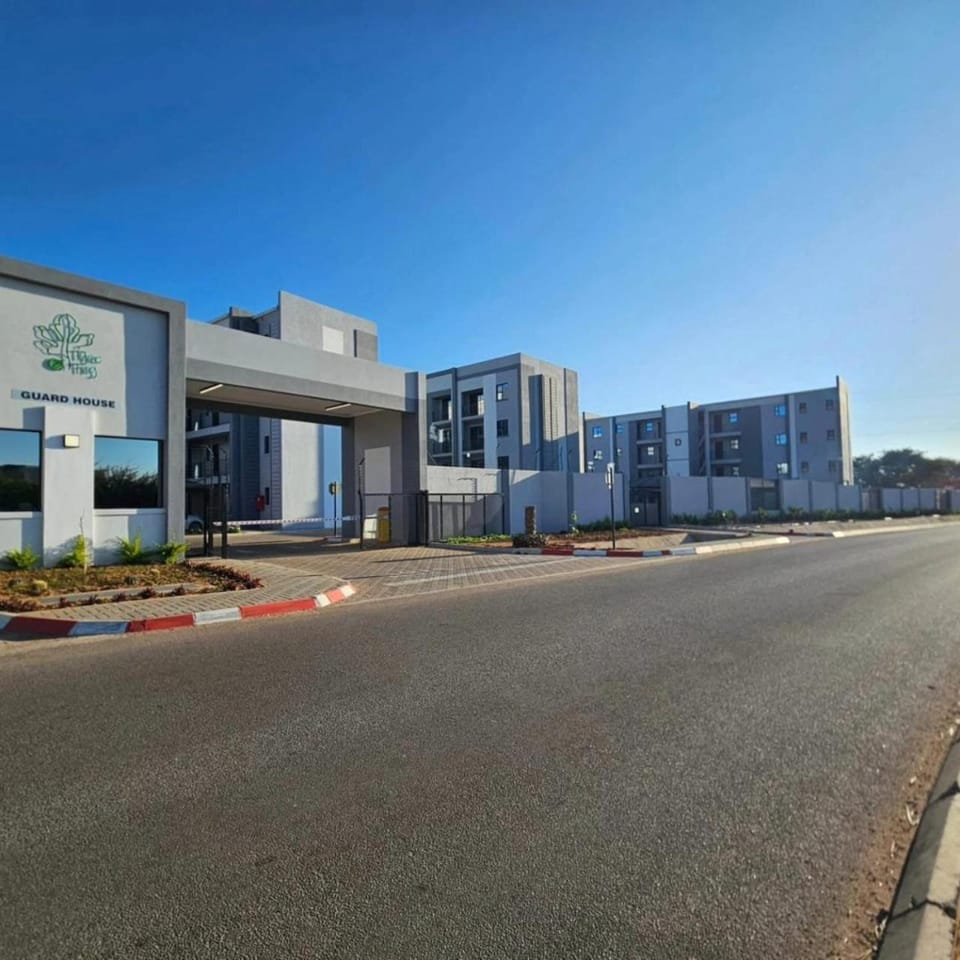 Day, Street view, Location