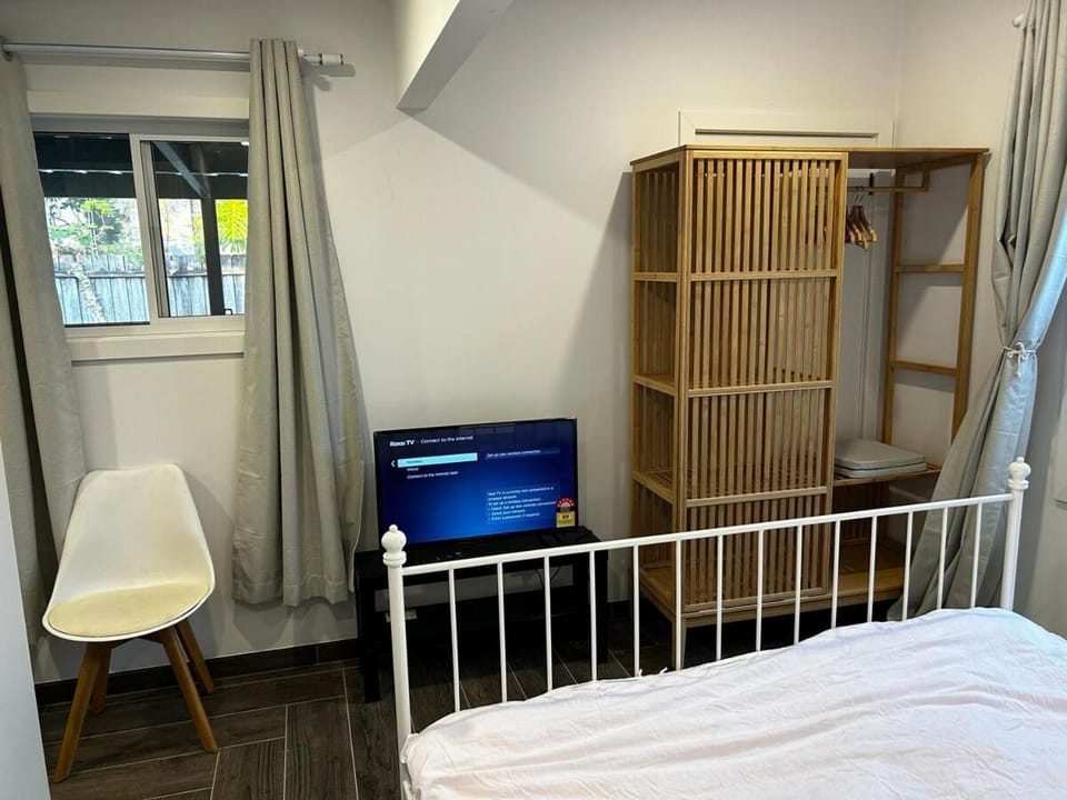 Modern Granny Flat with Private Patio in Belmore Apartment in Sydney