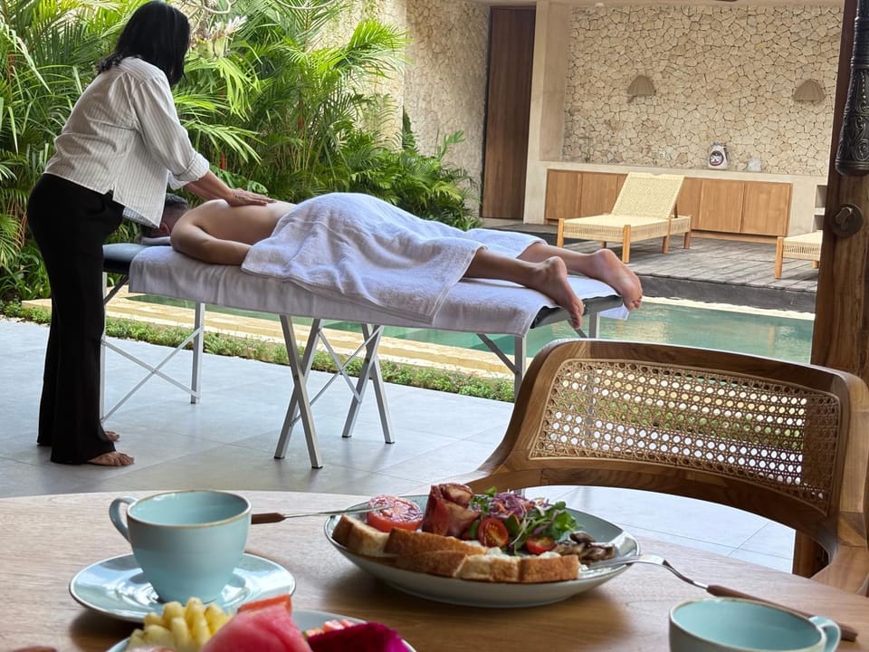 People, Massage, Massage, Food and drinks, Pool view, Swimming pool