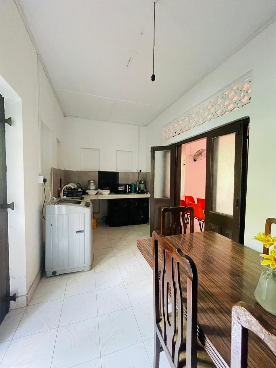 Kitchen or kitchenette, Dining area, dishwasher, oven