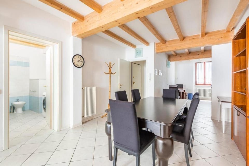 Large apartment with 2 bedrooms in the historic center Apartment in Reggio Emilia