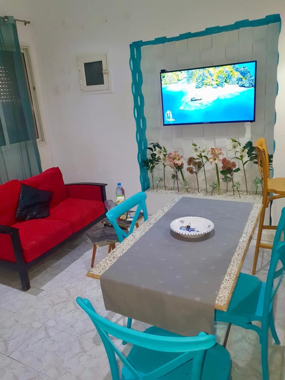 Communal lounge/ TV room