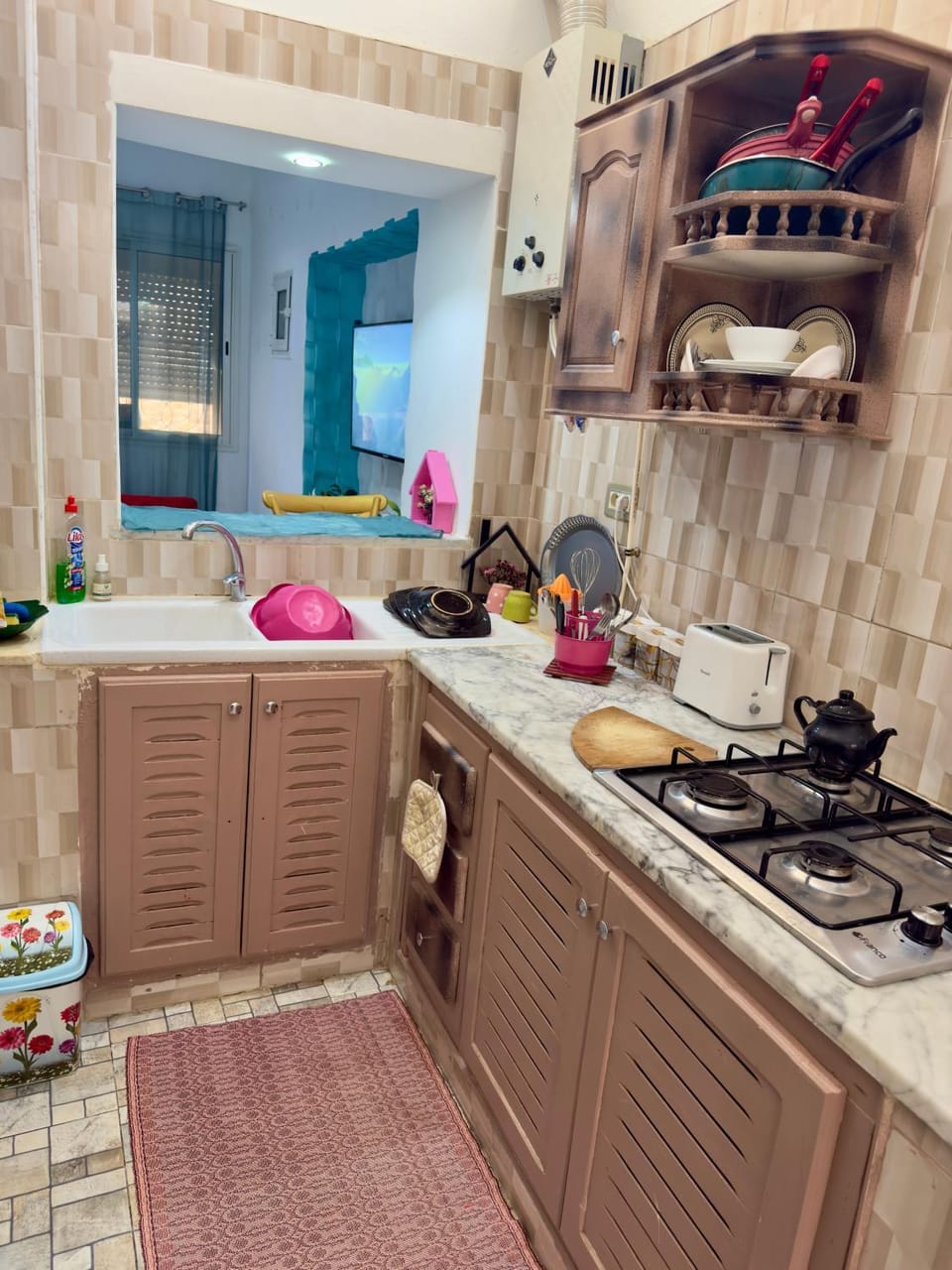 Kitchen or kitchenette