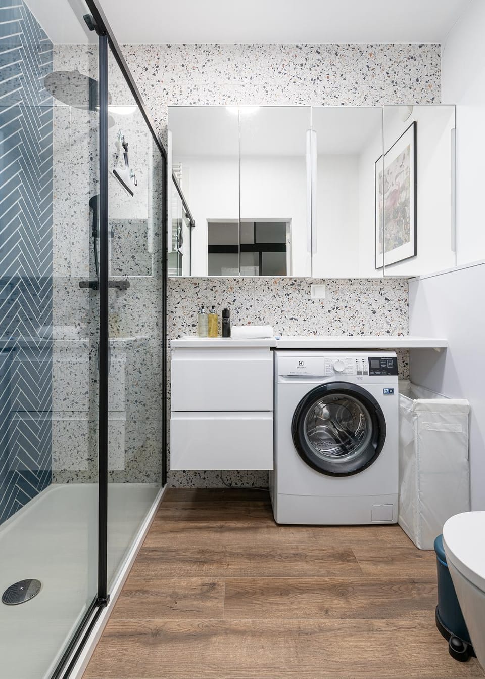 Shower, Bathroom, washing machine
