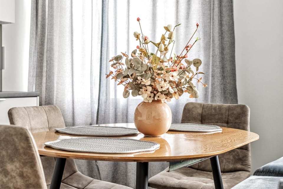 Decorative detail, Dining area