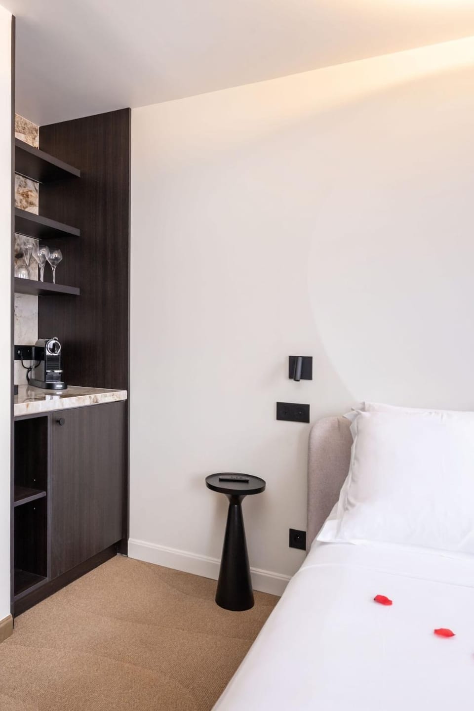 Ecrin Romantique, Suite d'exception avec balnéo Apartment in Villeurbanne