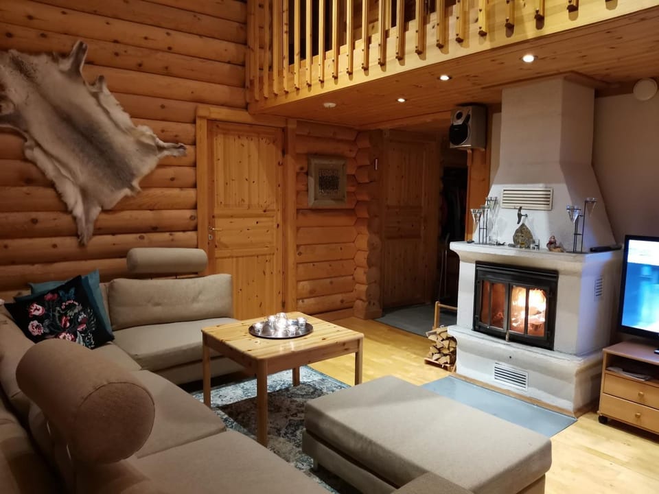 Living room, Seating area, fireplace