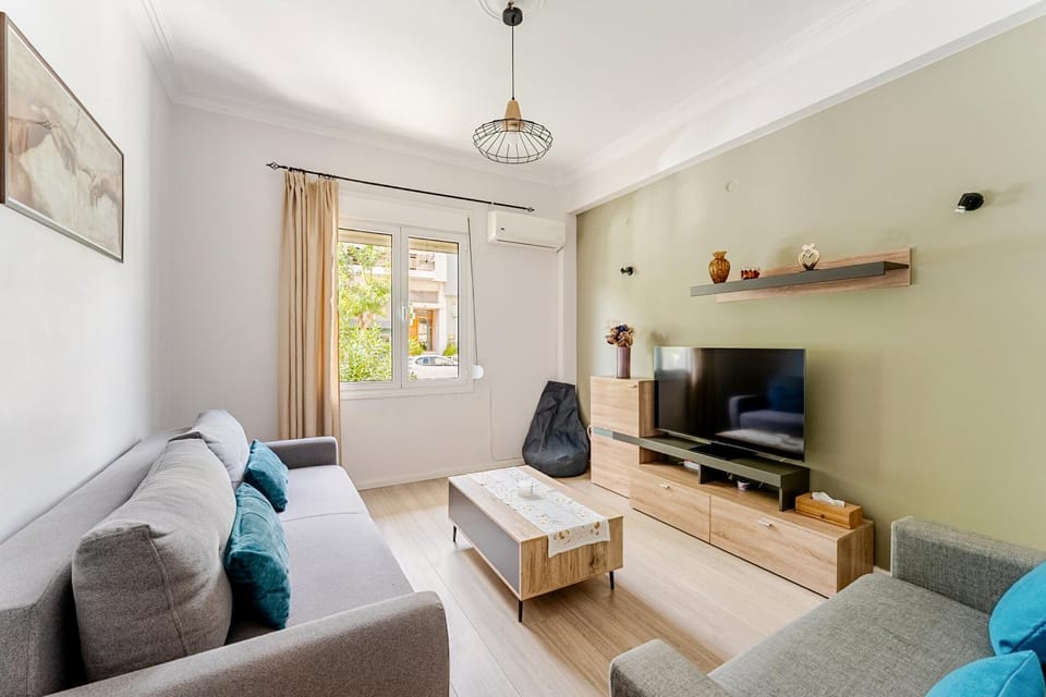 TV and multimedia, Living room, Dining area