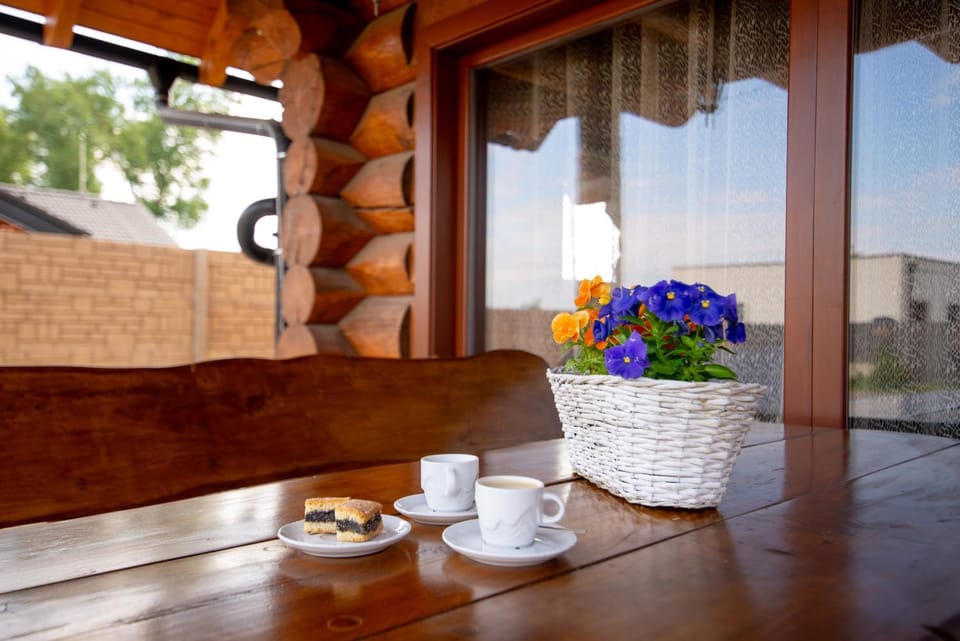 Property building, Natural landscape, BBQ facilities, Evening entertainment, Garden view