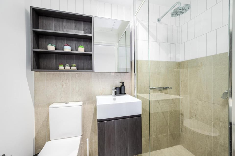 Prime Location in the heart of Melbourne CBD 2BR 2BR Free Parking Apartment in Southbank