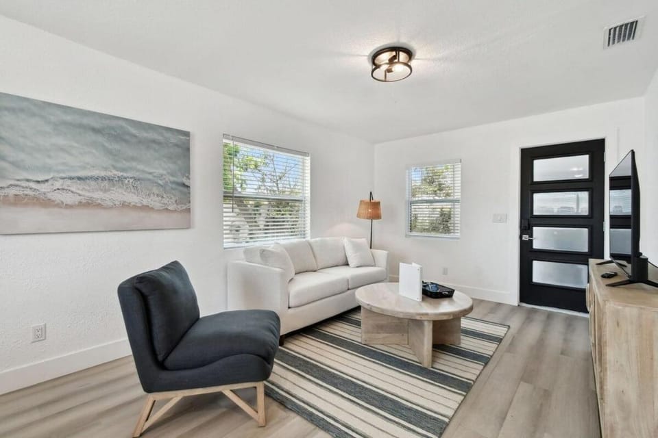 Treasure Island Escape Apartment in Madeira Beach