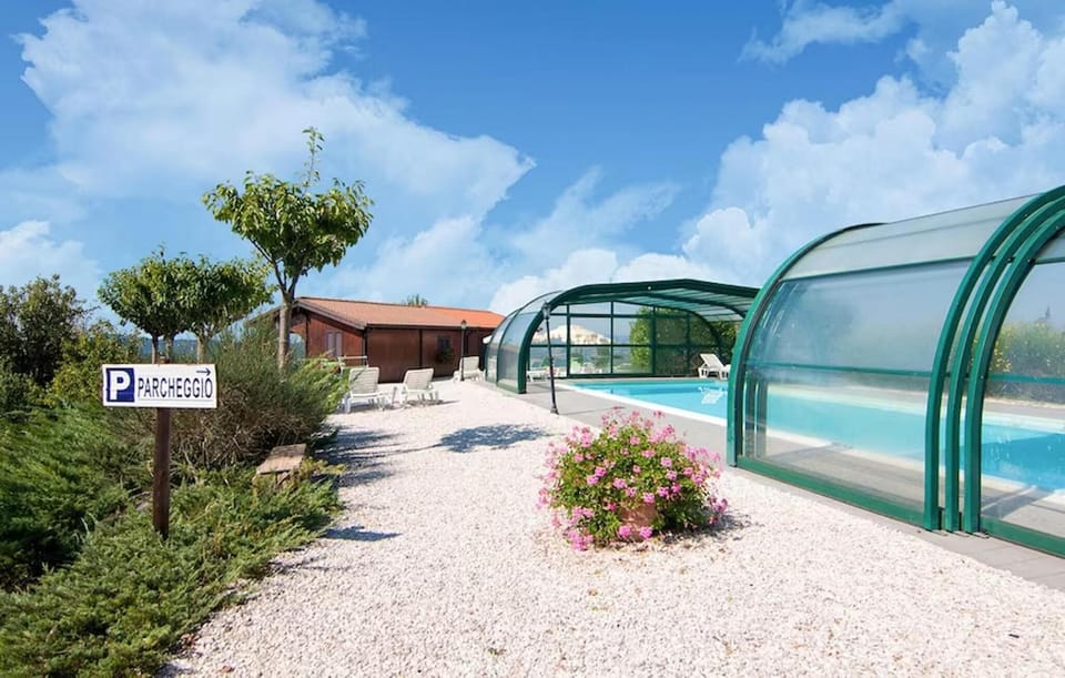 Swimming pool
