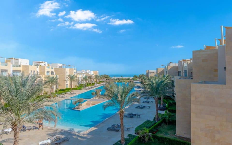Deluxe 2-Bedroom Apartment in Mangroovy El Gouna, Swimming Pool & Sea View Apartment in Hurghada
