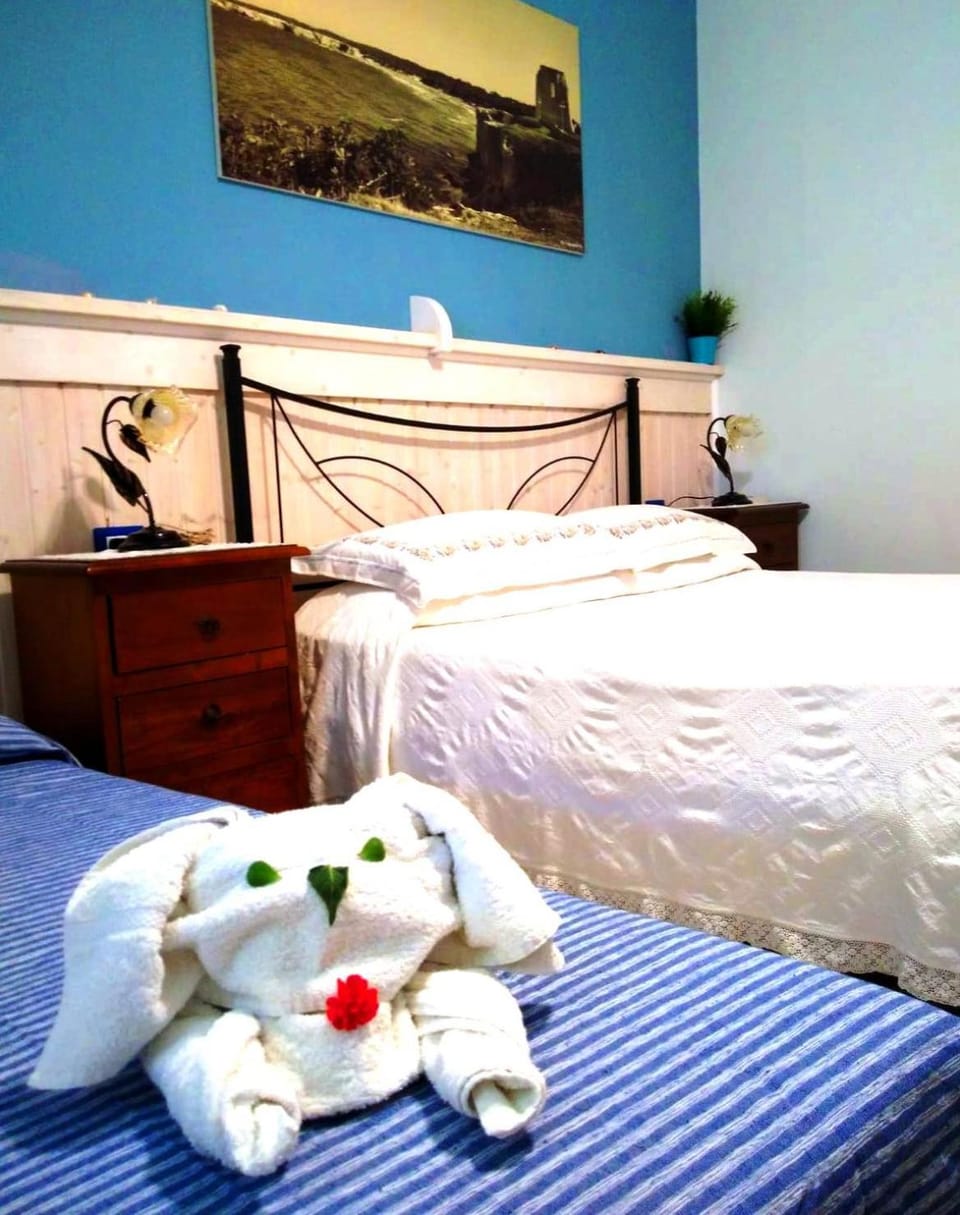 Bed, Decorative detail, Bedroom
