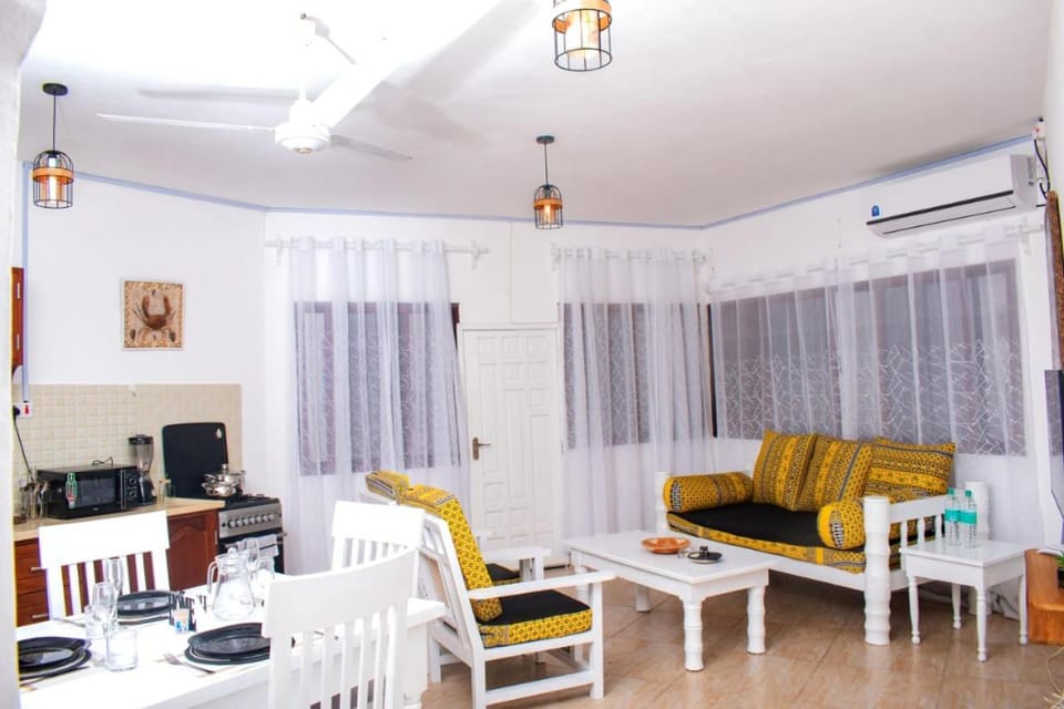 Sirini Home 2BR Beachfront Malindi Apartment in Malindi