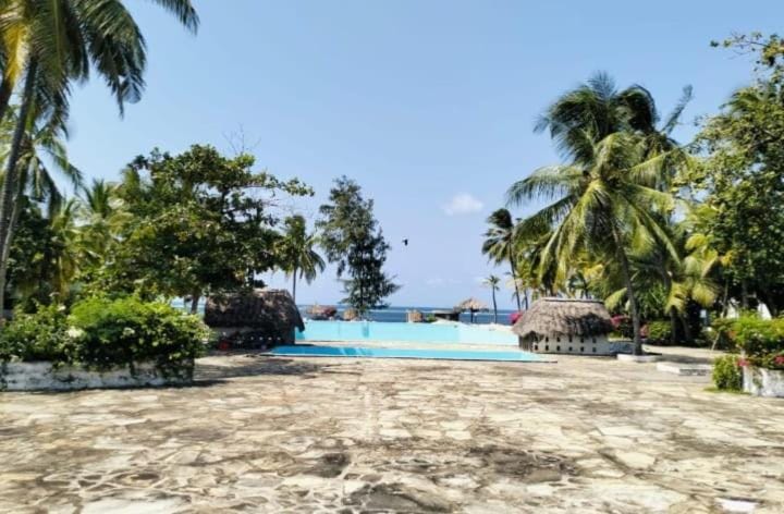 Sirini Home 2BR Beachfront Malindi Apartment in Malindi