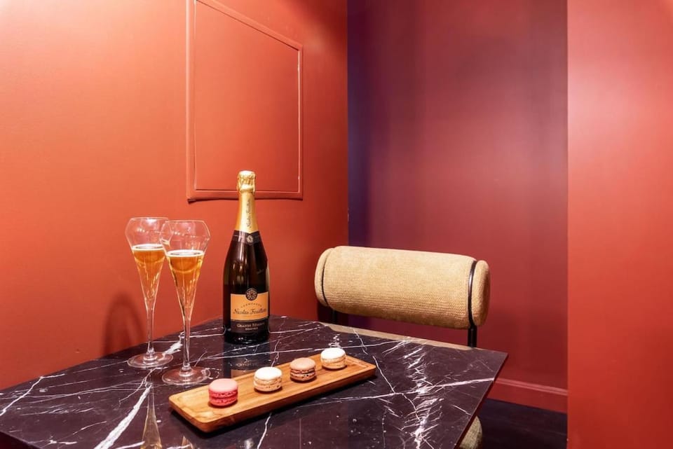 Geisha Studio design, romantisme et parking Apartment in Villeurbanne