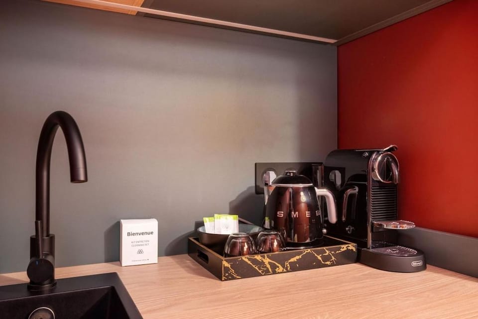 Geisha Studio design, romantisme et parking Apartment in Villeurbanne