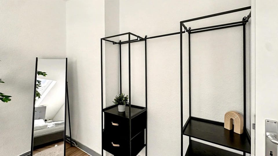 Bedroom, wardrobe