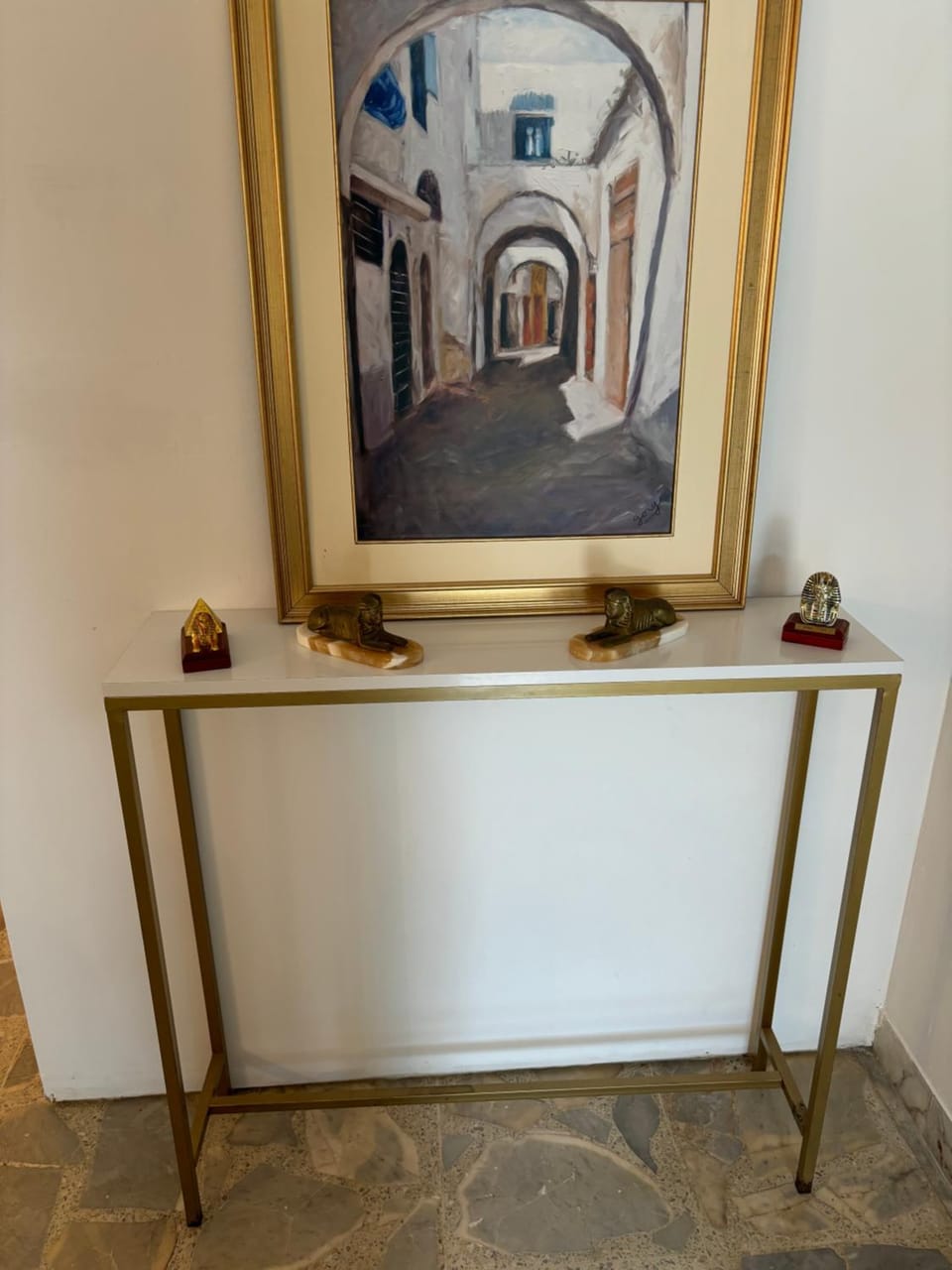 La chambre dorée avec jardin privé House in Tunis Governorate, Tunisia