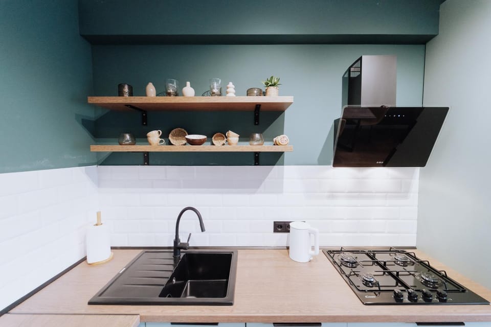 Kitchen or kitchenette, pet friendly, stove
